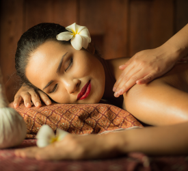 Pullman Otel'de; 60 Dk Bali Masajı + 20 Dk Köpük Ritüeli + Islak Alan Kullanımı
